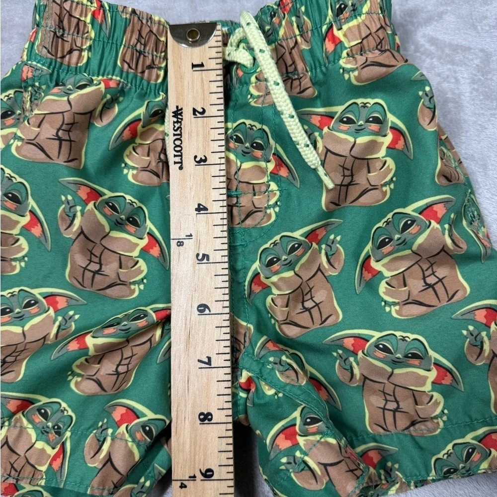 Disney Star Wars X Gap Baby Yoda Grogu Green Swim Trunks Boardshorts 18-24 M